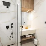 De Pusterla Luxury Πανσιόν 4*