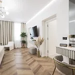 Πανσιόν De Pusterla Luxury Ζαντάρ