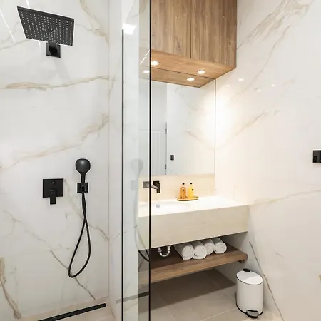 De Pusterla Luxury 게스트하우스 4*