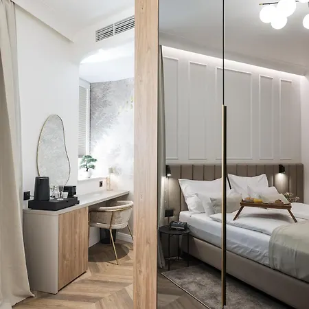 De Pusterla Luxury Guest house 4*